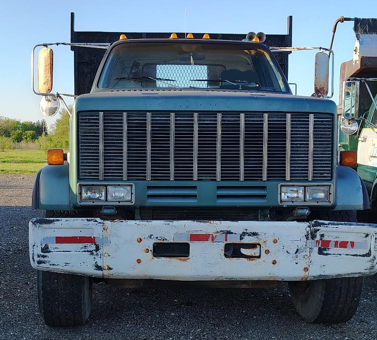 1989 CHEVROLET C70 - Image 2